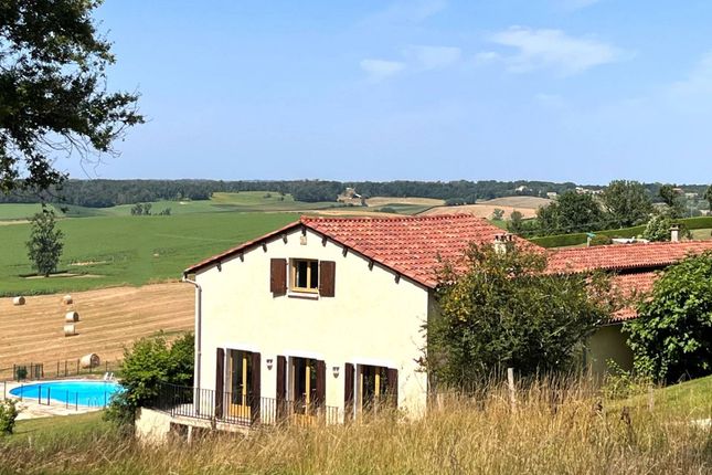 Villa for sale in Vanxains, Aquitaine, 24600, France