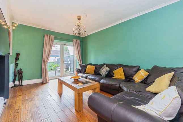 1 Limehurst House, Tree House Avenue, Ashton-under-Lyne photo 2