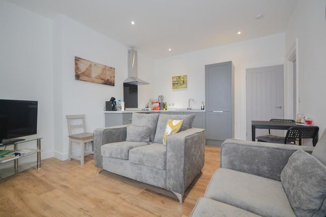Flat 2, Diamond House, 9 Diamond Street, Saltburn-by-the-sea photo 3