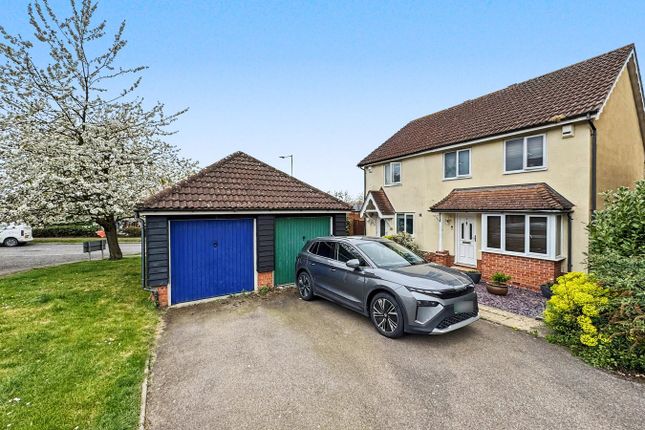 1, Kingfisher Way, Stowmarket photo 2