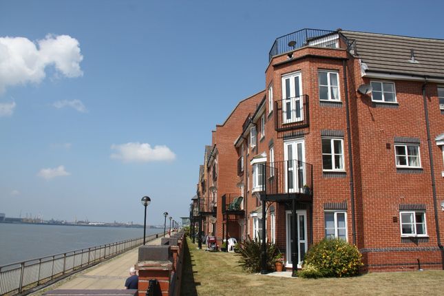 Thumbnail Flat to rent in Armstrong Quay, Liverpool