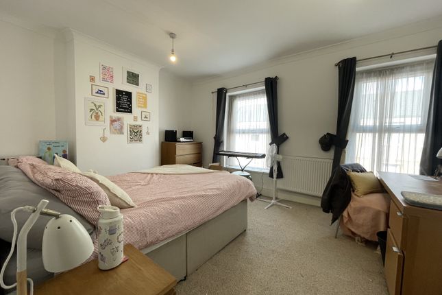 55, Hirwain Street, Cardiff photo 3