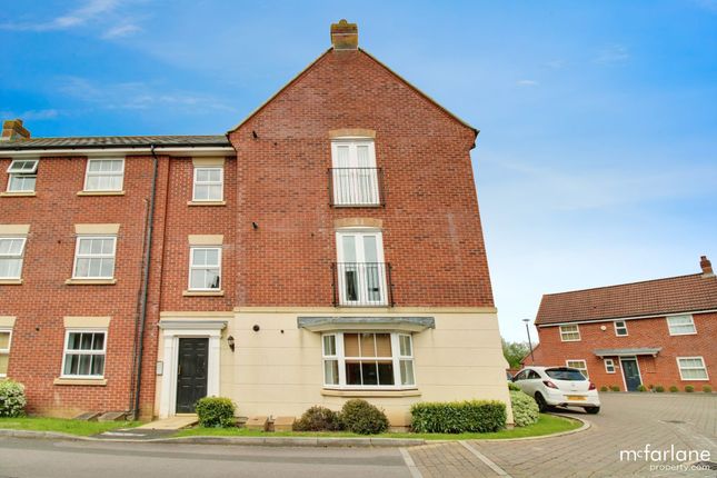 11 Stackpole Crescent, Swindon photo 2