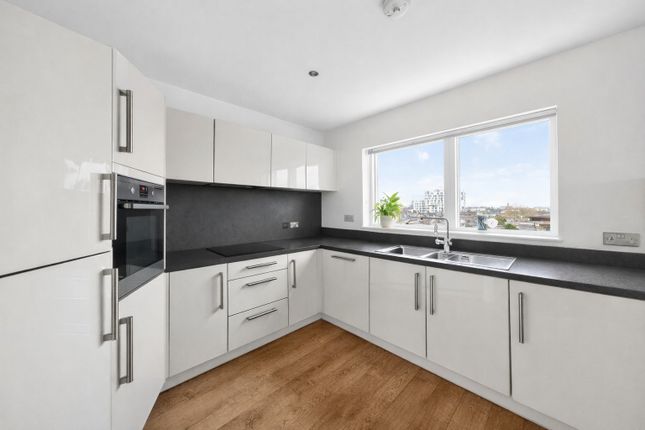 Flat 45, Greenaway Apartments, 37, Bedford Road, London photo 4