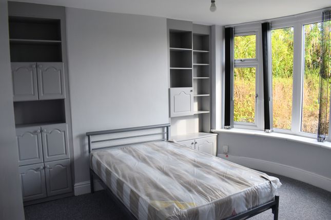 Colgate Crescent, Manchester photo 4