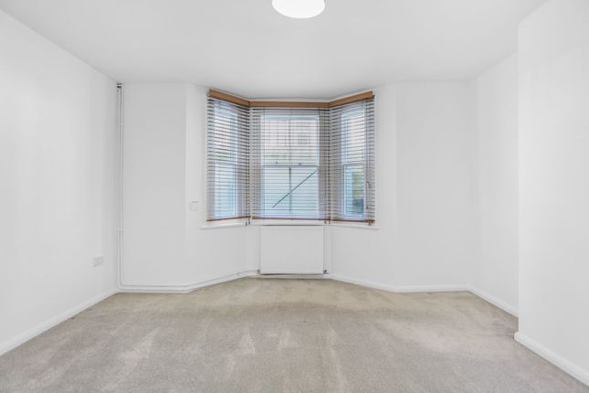 Basement Flat, 34 Lansdowne Street, Hove photo 4