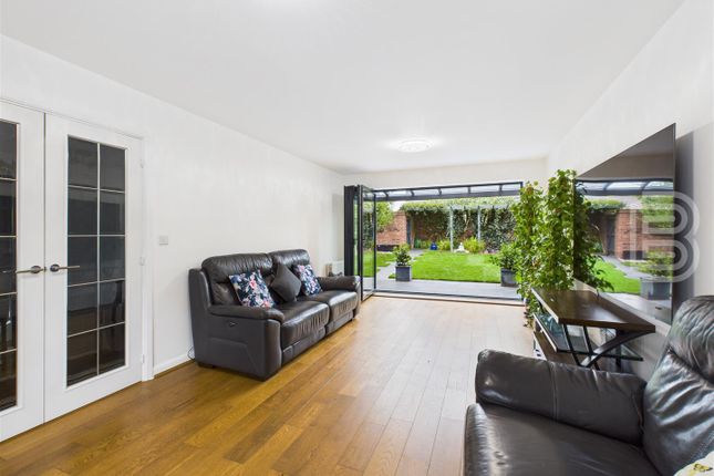 69, Aspen Road, Rugby photo 2