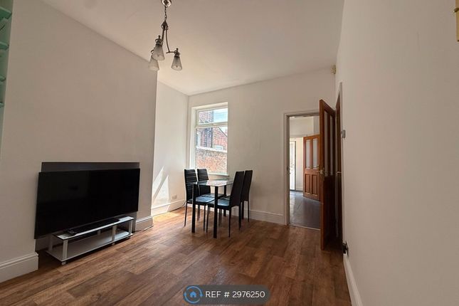Longford St, Warrington photo 4