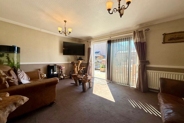 42, Sparrow Close, Great Yarmouth photo 4