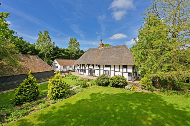 The Thatched House, Cage Lane, Ashford photo 3