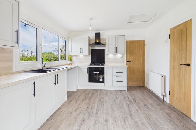 3, Phillips Avenue, Largs photo 4