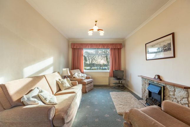 9, Belvedere Close, Swansea photo 3