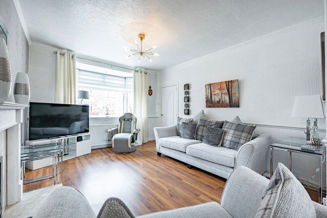 24 York Drive, Burnside, Glasgow photo 3