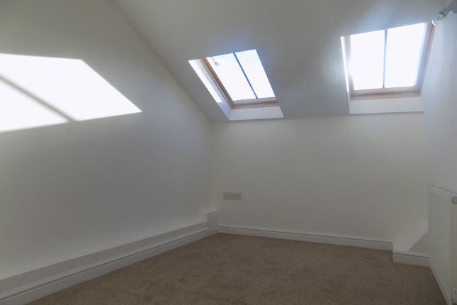 Flat 3, 72-73 Wolverhampton Road, Stafford photo 2