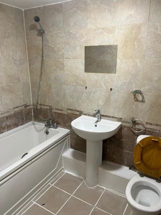 94, Milliners Court, Luton photo 4
