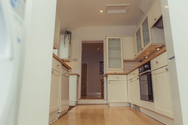 End terrace house to rent in Church Road, Guildford