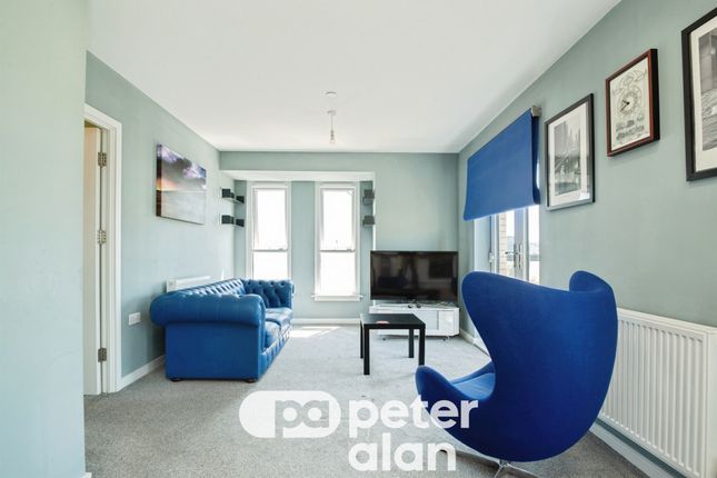 98, Riverbank Avenue, NEWPORT photo 3