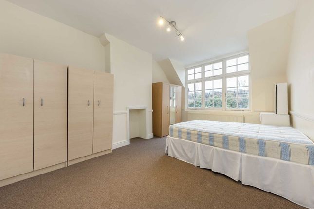 Flat to rent in Flanders Road, London
