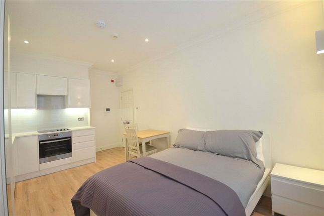 Studio to rent in Vincent Square, Westminster