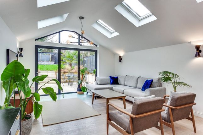 82, Victoria Road, Berkshire photo 4