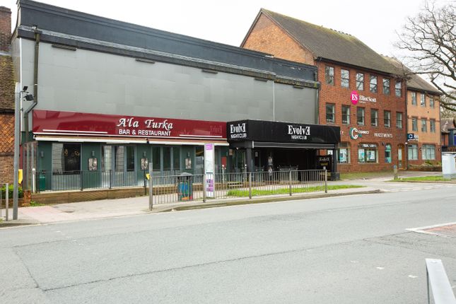 Thumbnail Leisure/hospitality for sale in High Street, Crawley