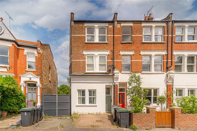 Thumbnail Flat for sale in Weston Park, London