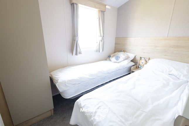 Billing Aquadrome Holiday Park, Crow Lane, Northampton photo 5