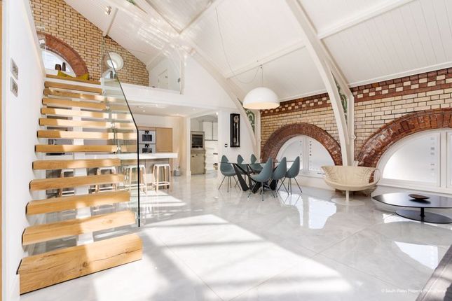 4, Balmoral Quays, Penarth photo 2