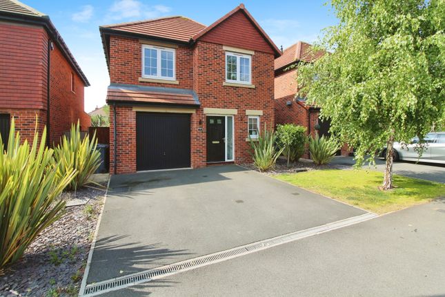 Thumbnail Detached house for sale in Canyon Meadow, Worksop