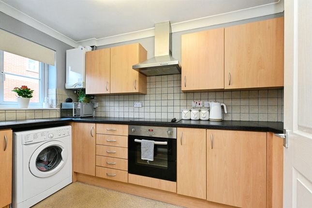 4, Bruce Close, WISBECH photo 2