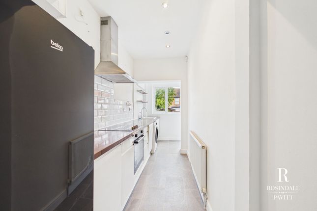29 Lodge Road, Wallington photo 3