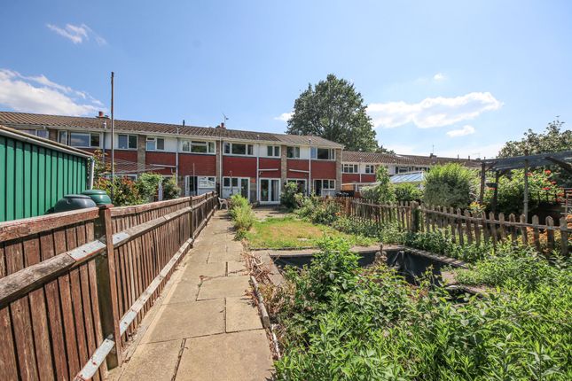 8 Shrubland Close, Southampton photo 4