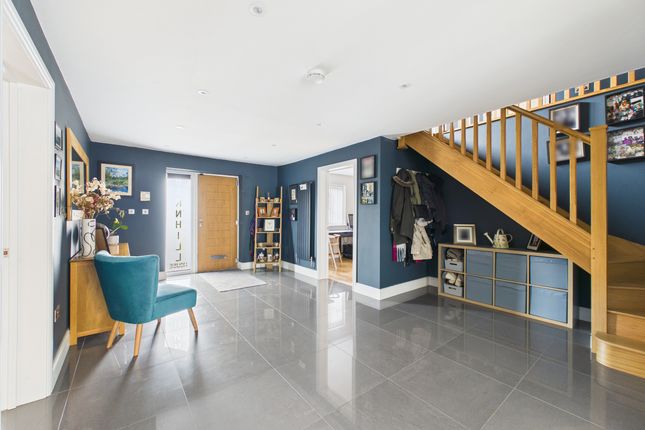 35 Barnhill Gardens, Marlow photo 3