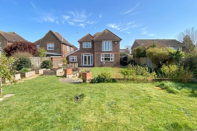 84, Wembley Avenue, West Sussex photo 4