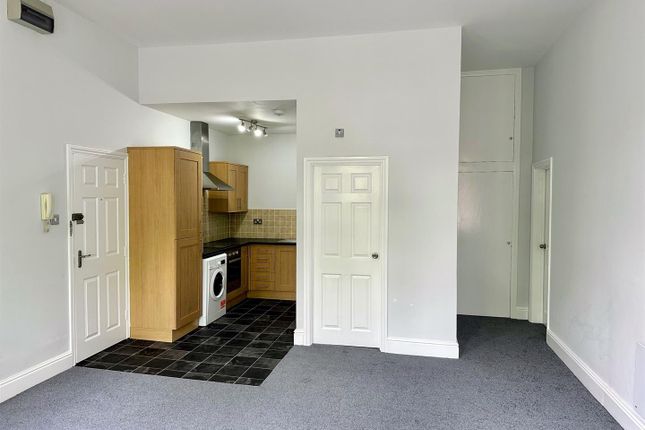 Flat 1, 2, Lyttelton Road, Birmingham photo 4