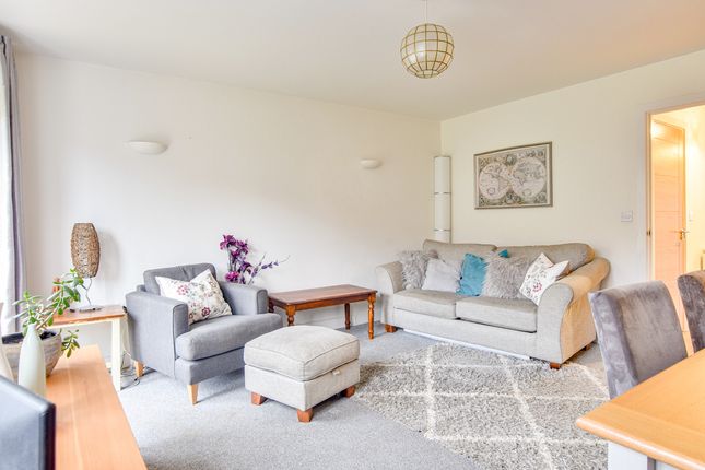8, Buttercup Close, Dunmow photo 2