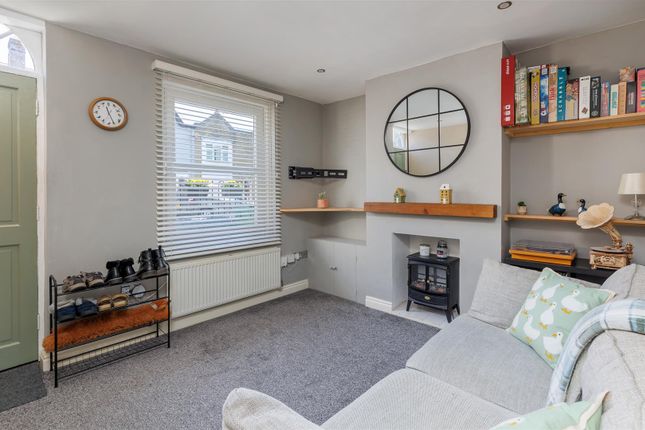 35, Victoria Road, Cowes photo 2