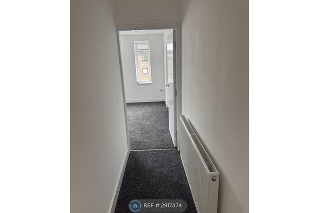 A Flat, Chapeltown, Pudsey photo 5