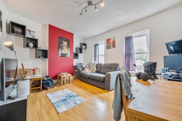 41, Wilton Road, Reading photo 2