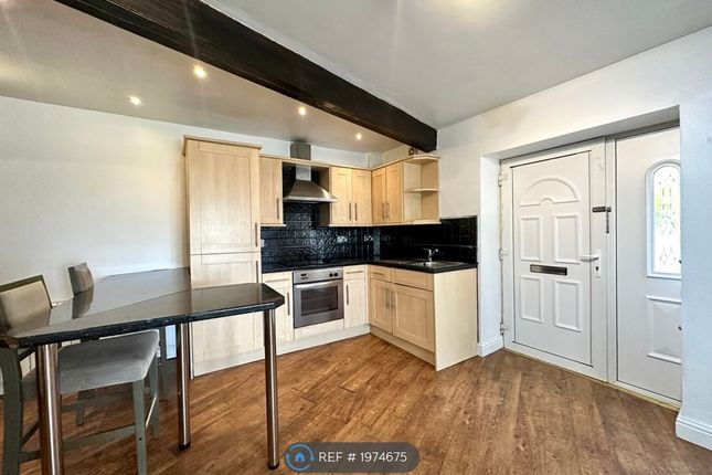 Terraced house to rent in Halifax Road, Burnley