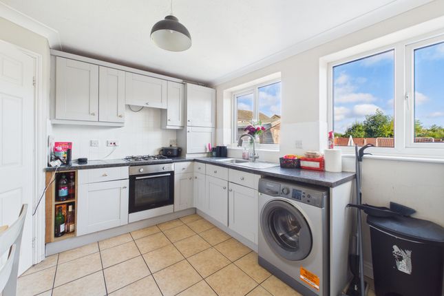 47, Meadow Lane, BROUGH photo 3