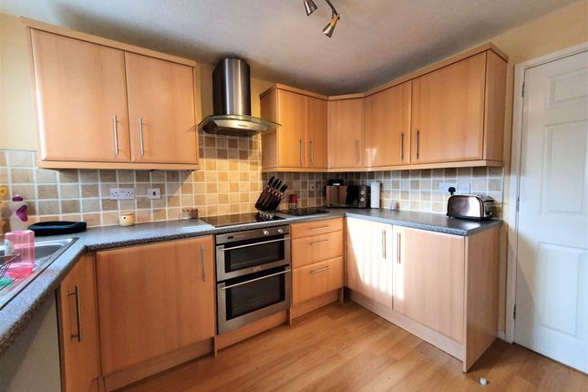 46, Ashford, Gateshead photo 2