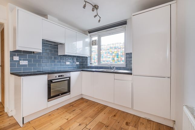 28, Waverton Road, London photo 2