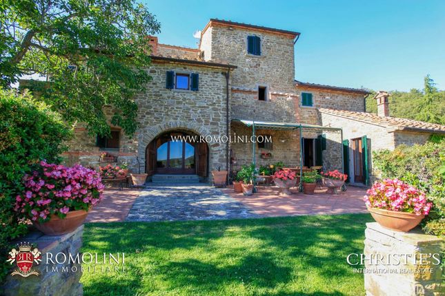 Villa for sale in Arezzo, Tuscany, Italy