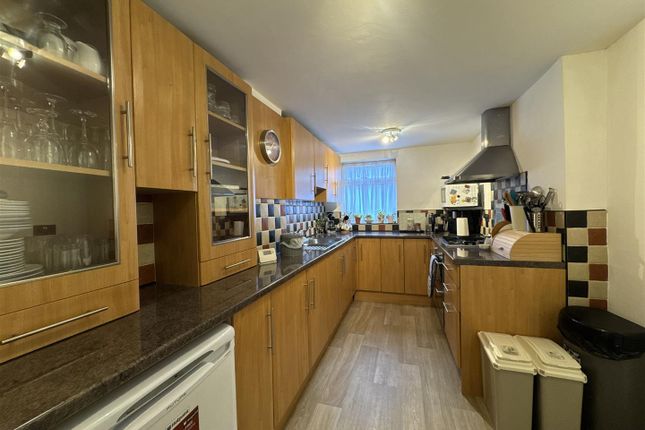 57, Moorgate Drive, Stalybridge photo 2