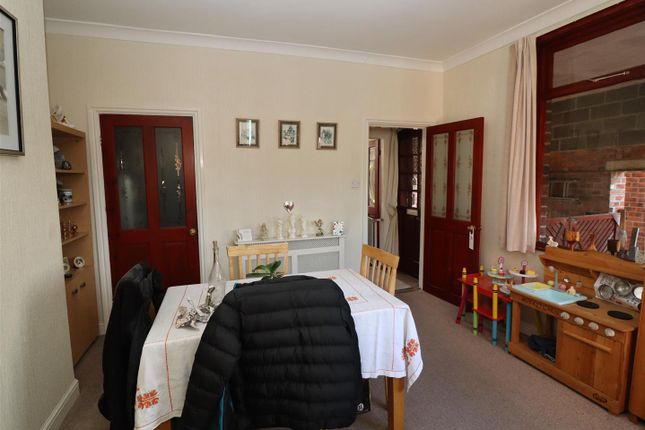 19, Broom Terrace, Rotherham photo 5