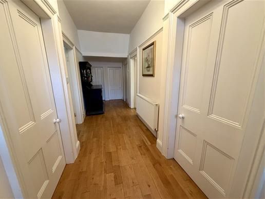 7, West End, Beaumaris photo 5