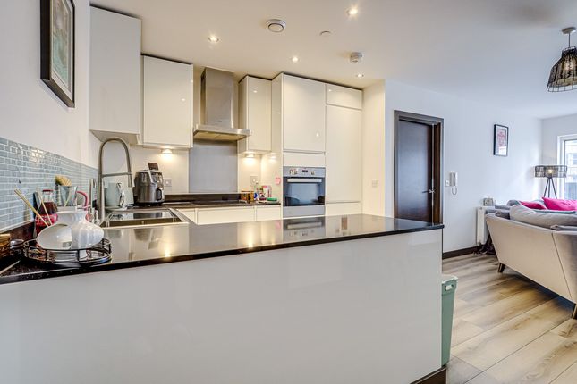 Flat 145, 27, Victoria Avenue, Southend-on-Sea photo 4