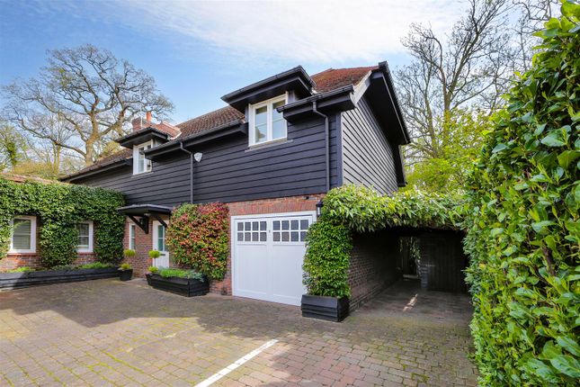 Thumbnail Semi-detached house for sale in Middle Down, Aldenham, Watford