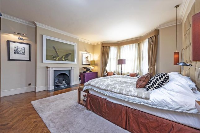 Flat to rent in Evelyn Mansions, Carlisle Place, Chelsea